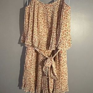 She + Sky Floral Print Accordion Pleated ROMPER NWT (Size M)